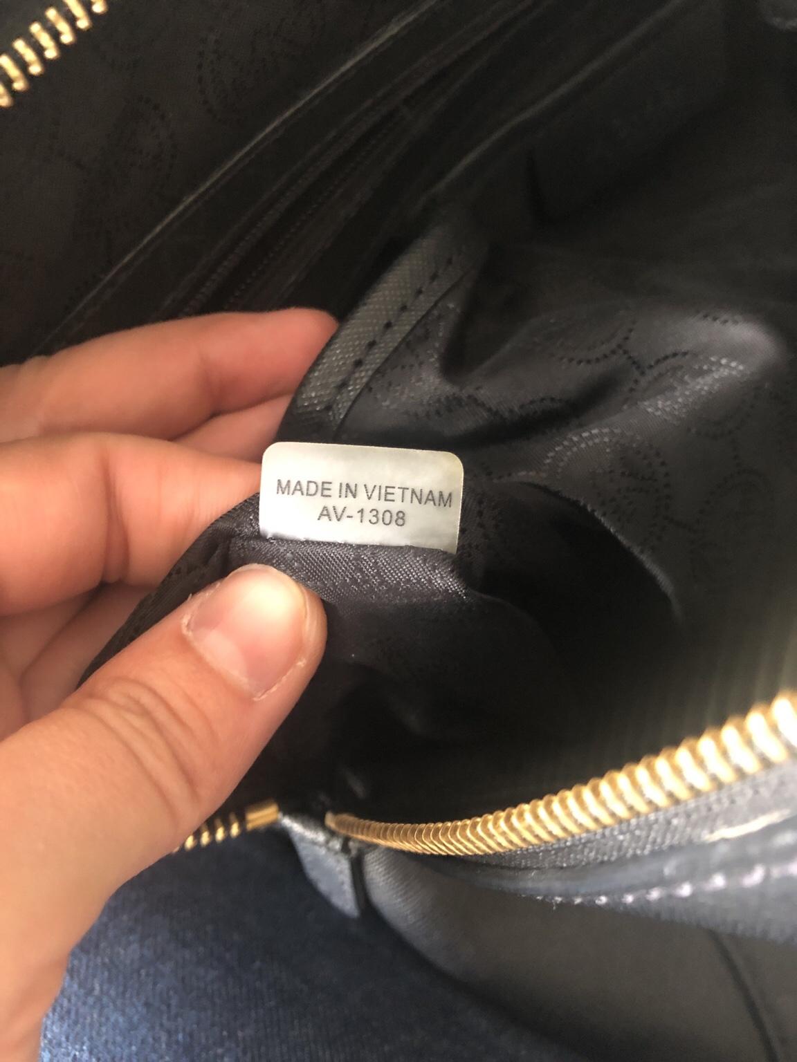 Genuine black Michael Kors Bag in CR3 Tandridge for £ for sale | Shpock