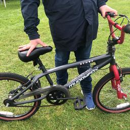 Boys MUDDYFOX bike, would suit age 8-11 years. Usual wear and tear but great bike.