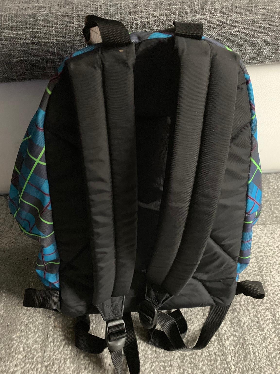 Eastpak Rucksack blau kariert mit Lederboden in 38100 Braunschweig für