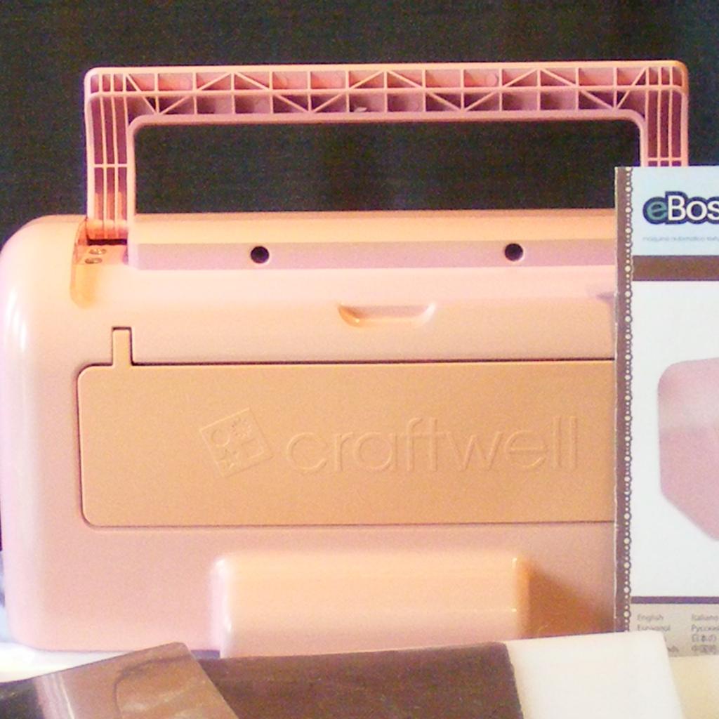 Craftwell Pink Ebosser DieCutting Machine in Salford für 60,00 £ zum
