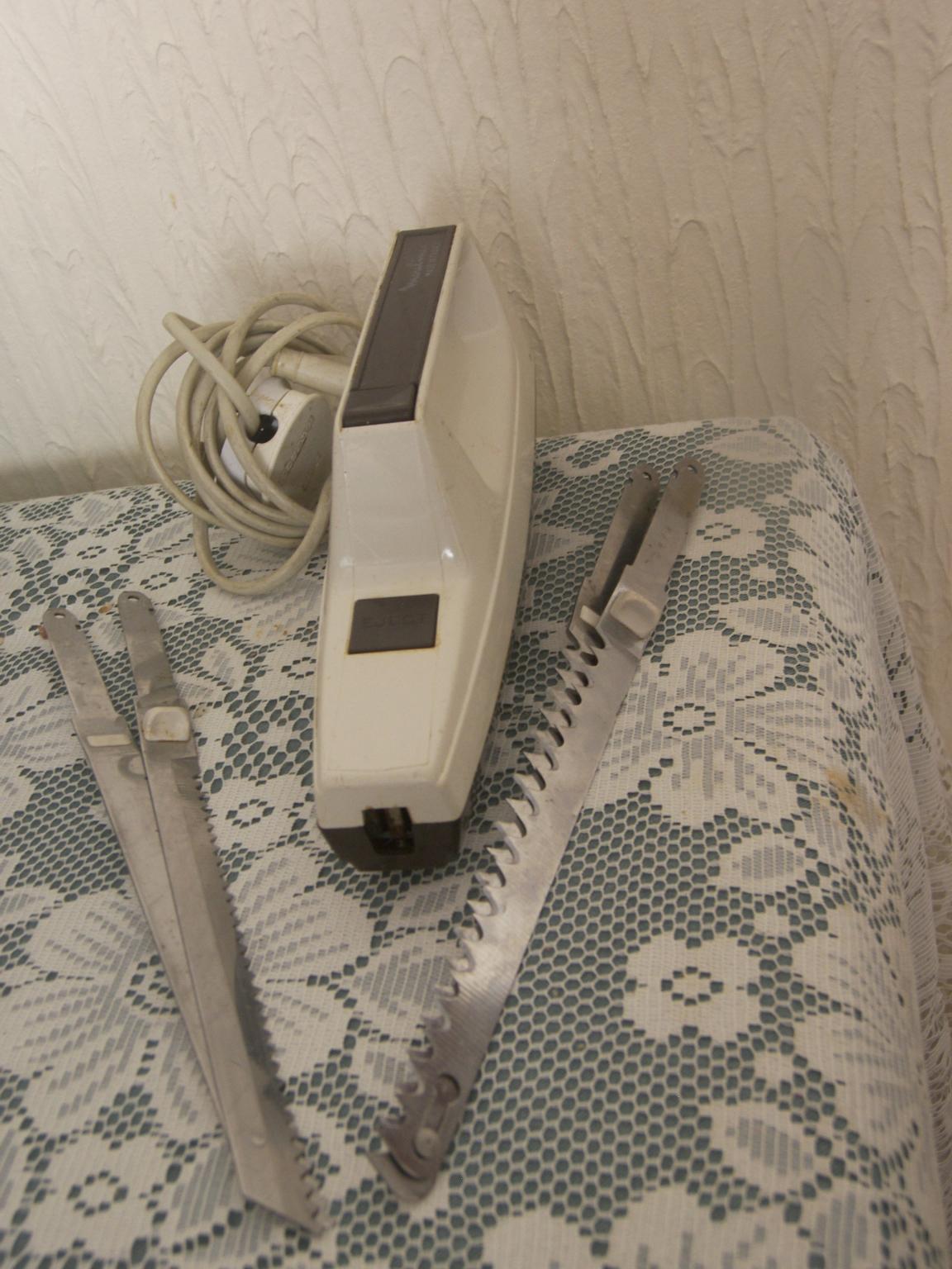 Moulinex Electric carving knife. in DY1 Dudley for £5.00 for sale Shpock