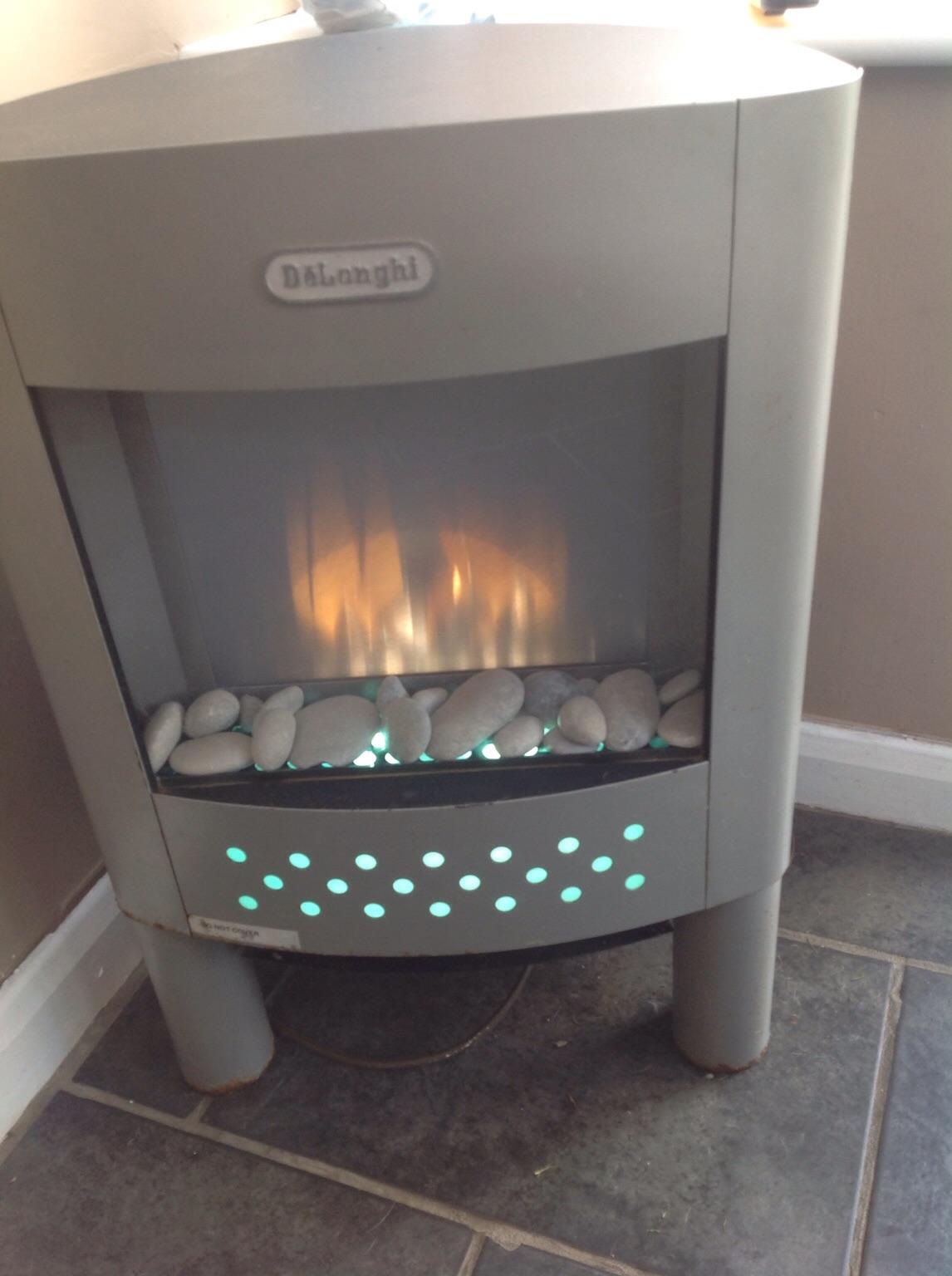 Delonghi electric fire heater OFFERS in WA2 Fearnhead for