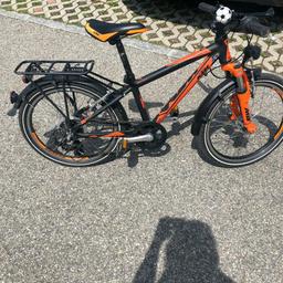 Schönes Fahrrad für Jungs
Marke KTM  / 20 Zoll 
Gebrauchter aber sehr guter Zustand/ wenig benützt! 
Neupreis : 299€