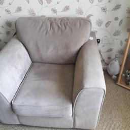 Excellent condition
No marks or stains
Collection only Mexborough s64
Unable to deliver
