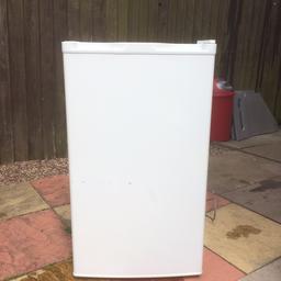 Undercounter fridge good condition. very clean , can deliver for a small charge! This is the second time I am relisting due to time wasters. Serious buyers only! 