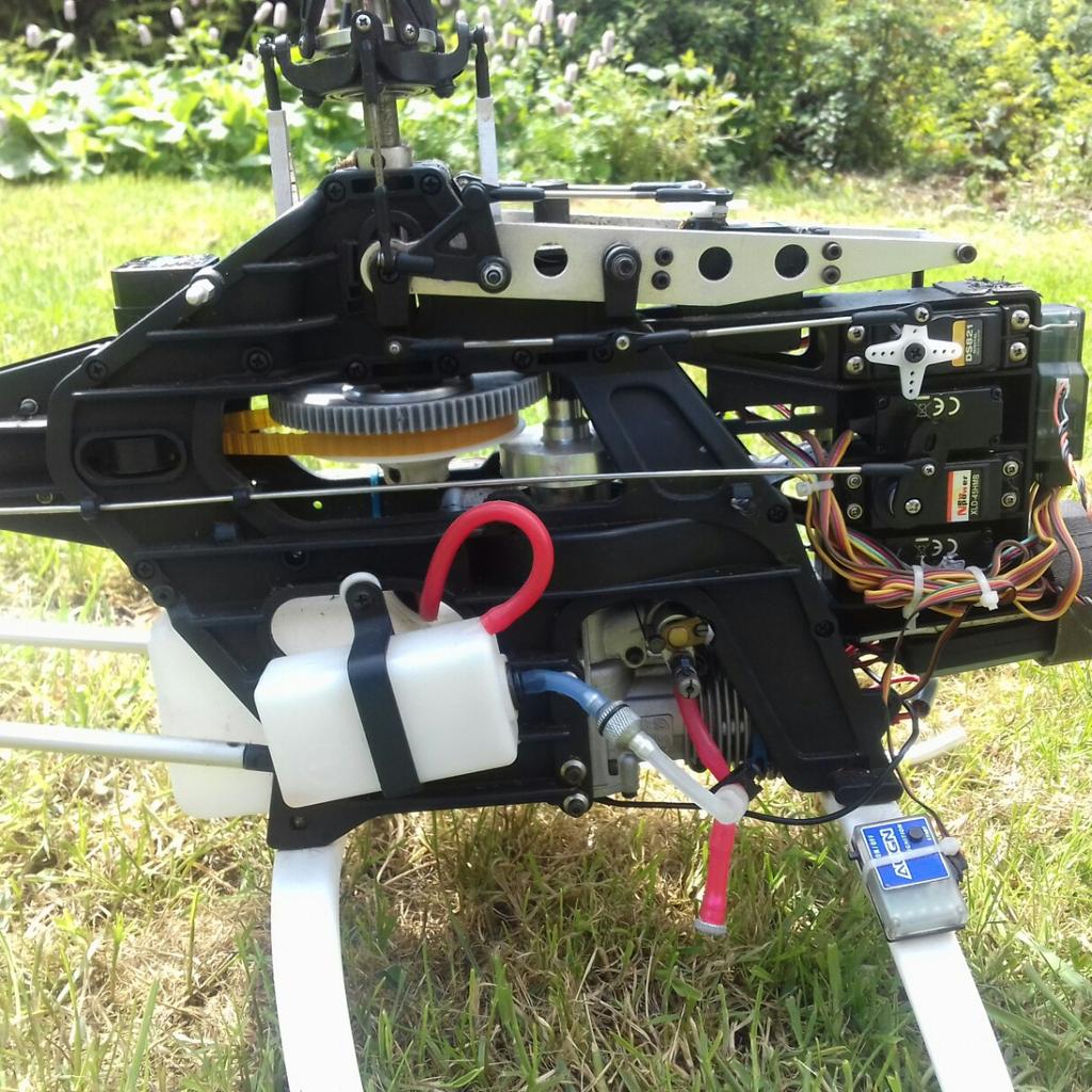 Rc helicopter in WV14 Dudley für £ 100,00 zum Verkauf | Shpock AT