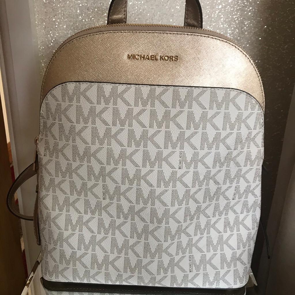 Michael kors hot sale emmy backpack