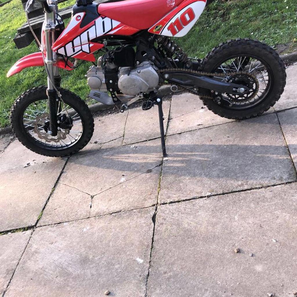 110cc Welsh DirtBike
1-4 Gears Straight Up

Would take swaps for another DirtBike/PitBike or I would swap a higher cc bike with money on top

Would take offers but starts at £500