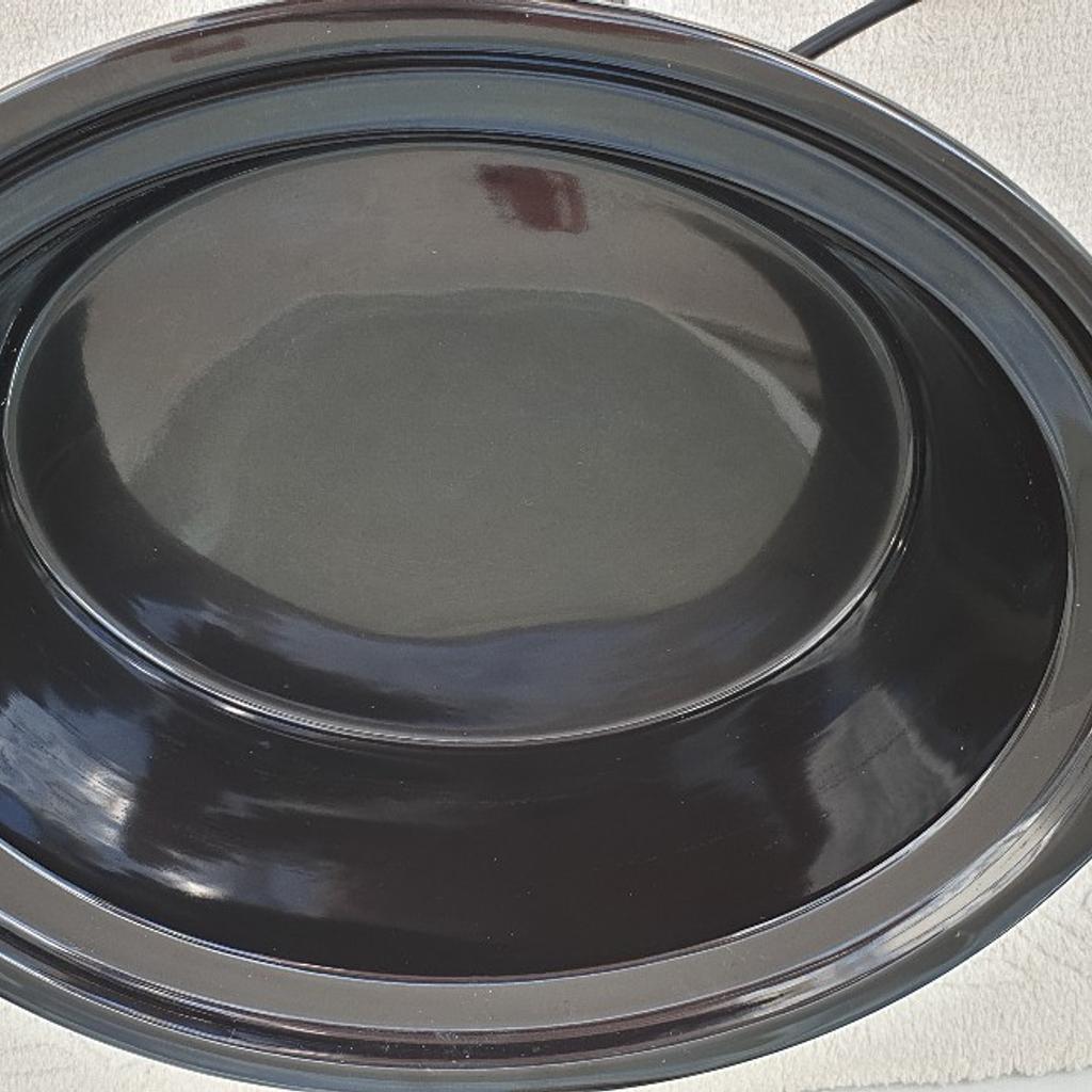 Russell Hobbs Slow Cooker Model 13792 in Lightwood for £7.00 for sale