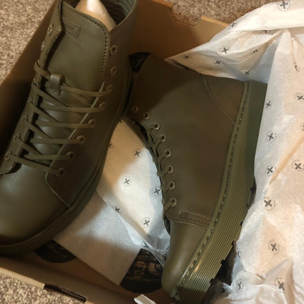 Dr martens talib clearance olive