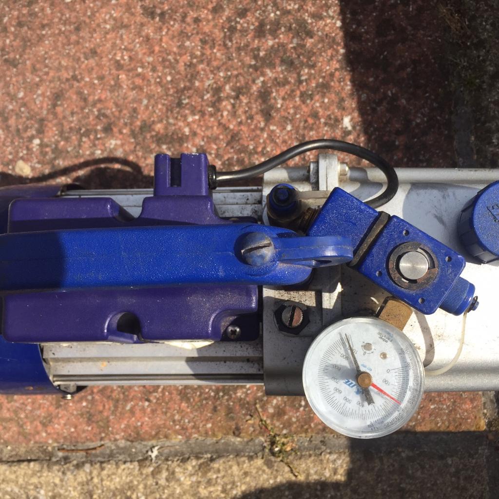 ITE tools Vacuum pump for spares or repairs in E12 London Borough of ...