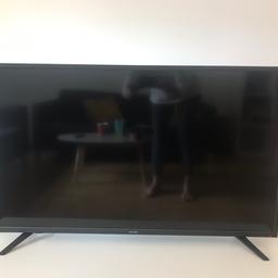 40inch Smart ultra HD LED TV with freeview. Comes with remote, works perfectly, less than a year old. Selling as we are relocating.