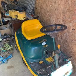 Yardman ride on mower needs new throttle cable and mowed deck belt engine works fine and after those bits replaces will be good mower 

Collection from Corby