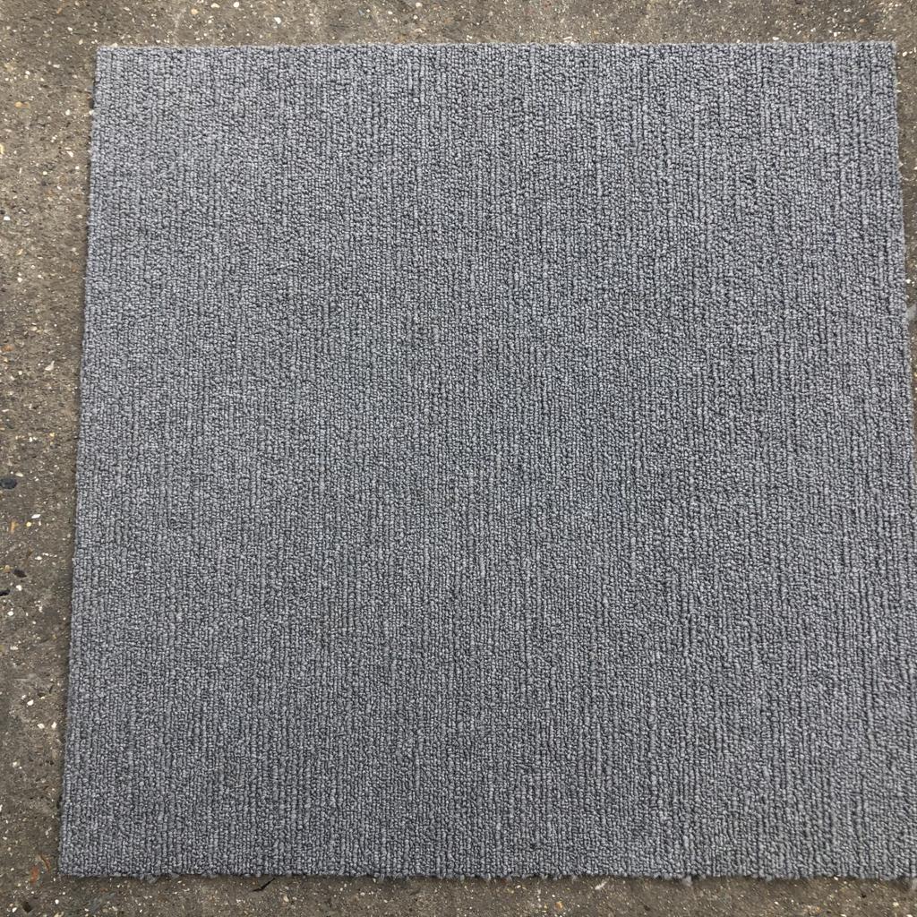 Light Grey Carpet Tiles £1.20 per tile in SE15 London für 1,20 £ zum
