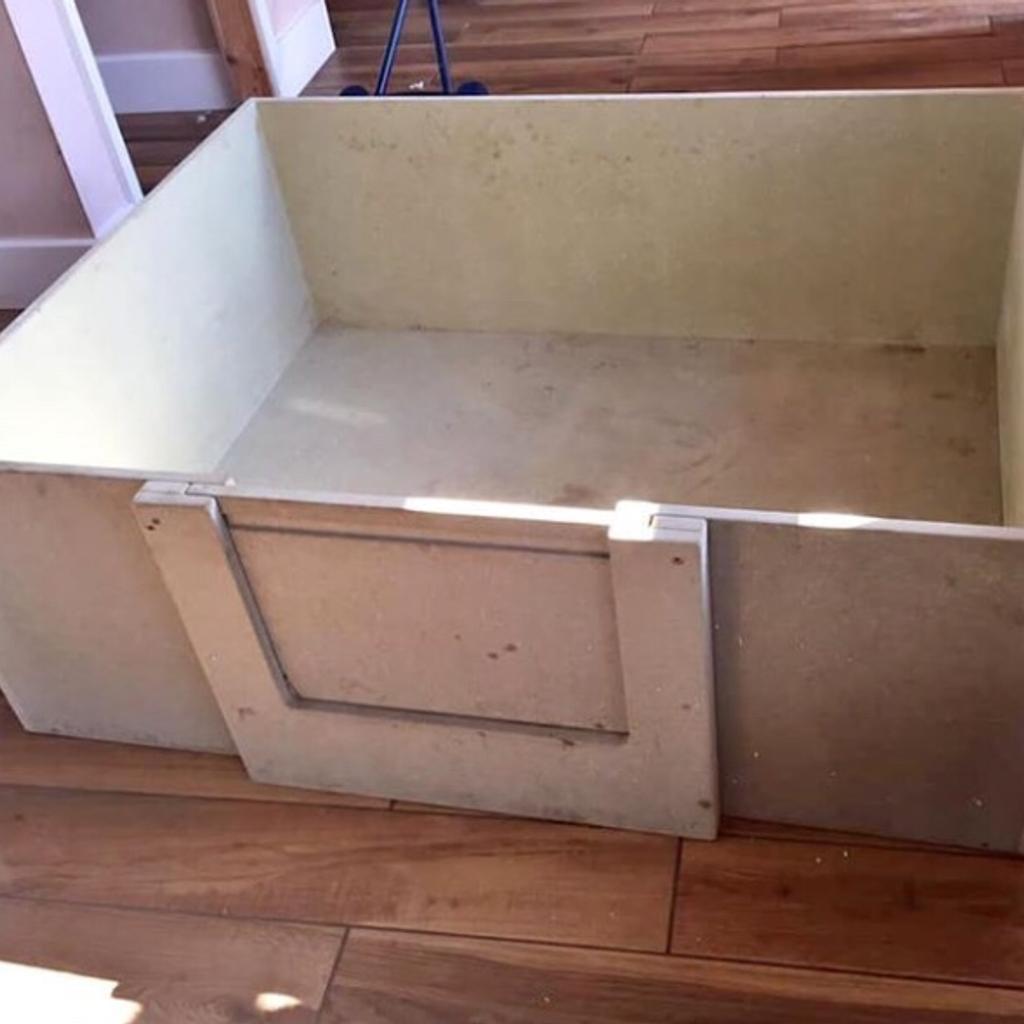 Whelping Box in Wolverhampton for £30.00 for sale Shpock