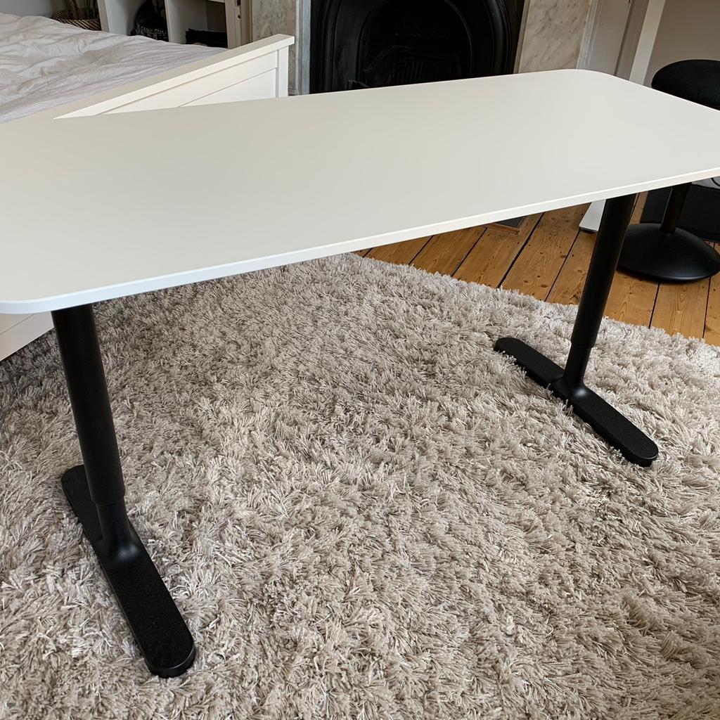 Ikea Bekant Desk (140x60) in N7 Islington für £ 60,00 zum Verkauf ...