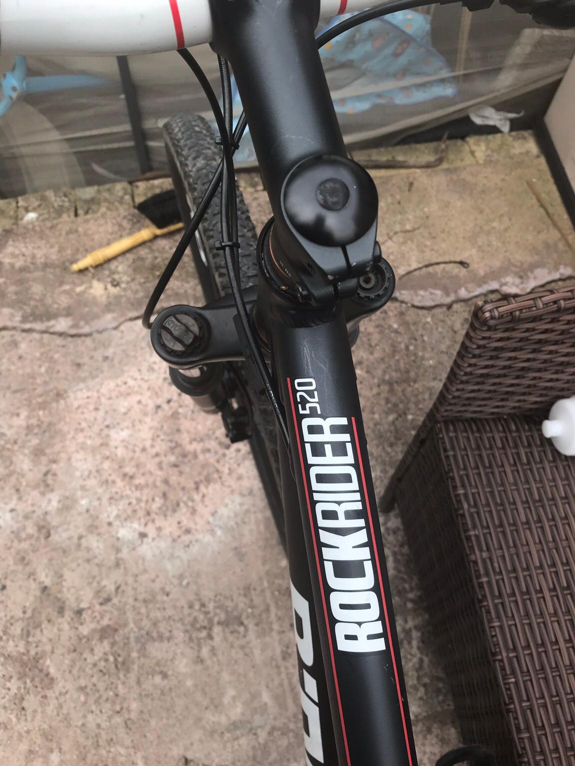 Vélo Btwin RockRider 520 - Neuf Avec Défauts Mineurs - VTT 6 Vitesses