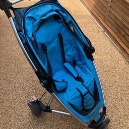 QUINNY ZAPP SINGLE SEAT PUSHCHAIR/STROLLER / BLUE/UNISEX in very good, clean condition. 
Lightweight and comfortable aluminium pushchair, easy to push and fold , space saver . Comes with a carry in bag when not in use, compact. 
Smoke / pet free home.