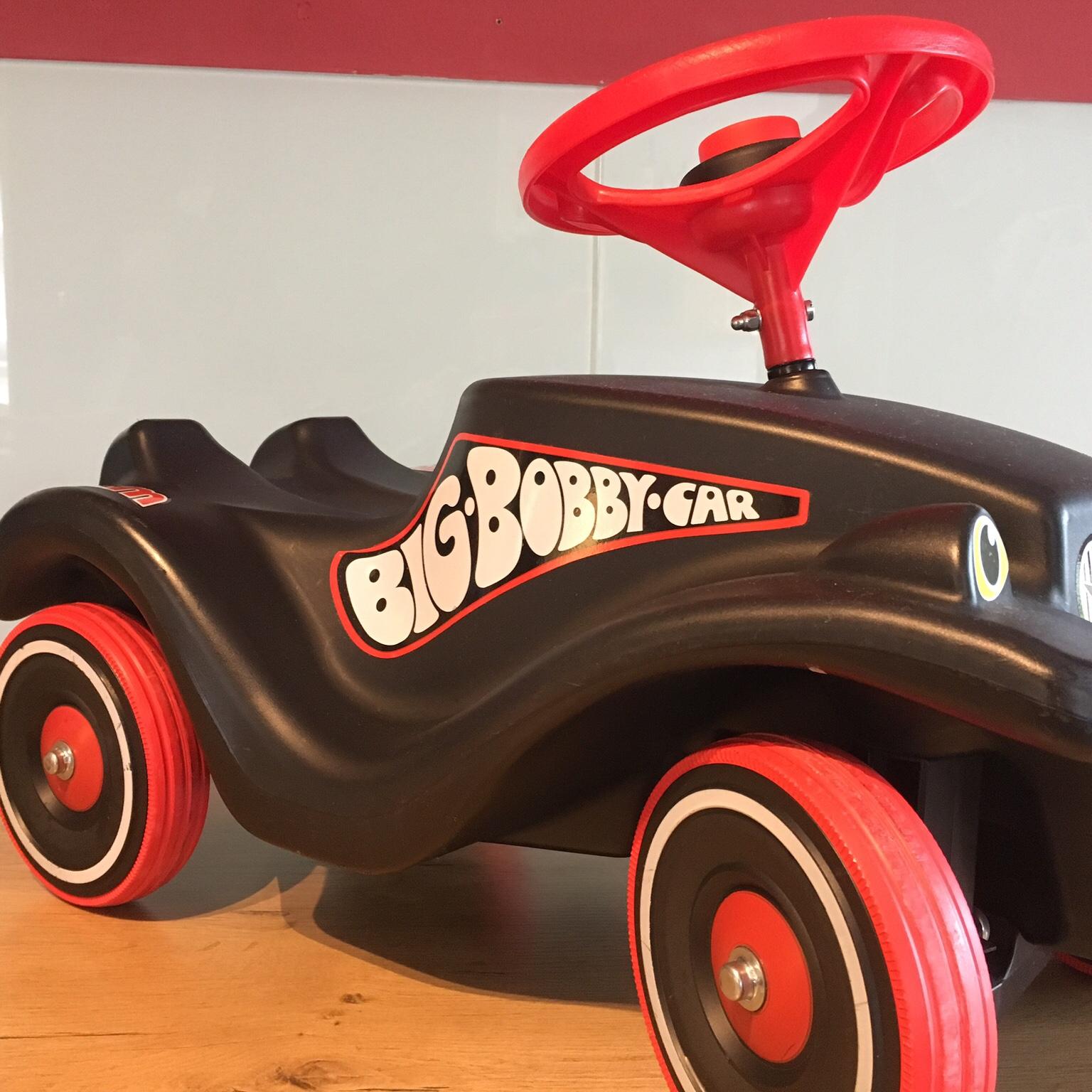 BIG Bobby Car Sport mit Flüsterrädern, schwarz/rot