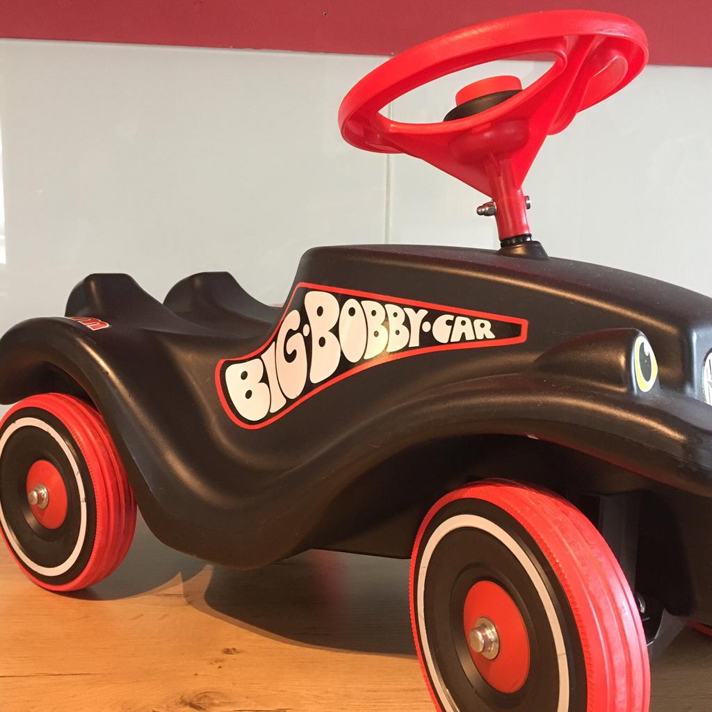 BIG - Bobby Car - Auto: Sport, schwarz-rot in 6170 Zirl for €20.00 for sale