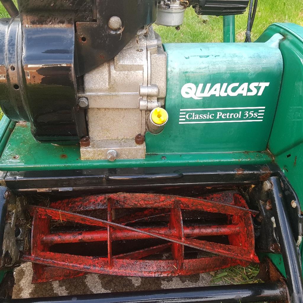 qualcast 35s petrol lawnmower read add in BL1 Bolton for £50.00 for