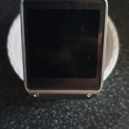 Samsung smartwatch.

The item itself is near perfect condition as only worn for a few hours one afternoon. 

No original box & it has a replacement charger.

(Backstory my husband lost it after wearing it once! We thought we lost it out & about so binned the box & charger but we have recently found the watch & have no use for it. Still fully working as purchased a replacement charger to check everything)

Collectiom from TF1