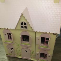 dolls house with all accessories furniture great condition 
pet smoke free home 
collection Mitcham CR4