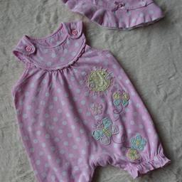 Excellent condition, available here and my site
Link below 👇 👇 👇

I sell preloved and new baby and children’s clothing at a fraction of the high street price tag. All my items are either new or like new. They are all washed, ironed and individually wrapped. Standard delivery with royal mail is £3 per order or free over £20. Any questions please ask.