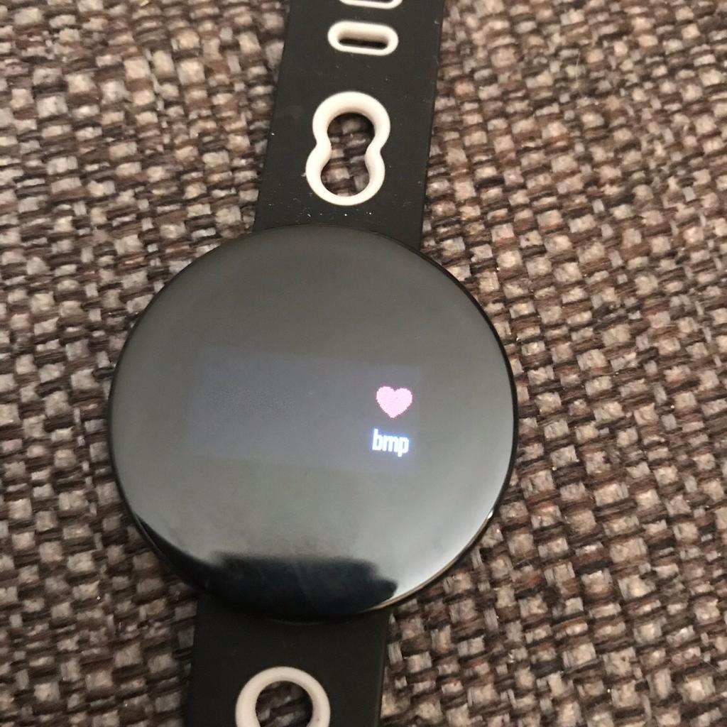 Yoho sports 2024 watch charger