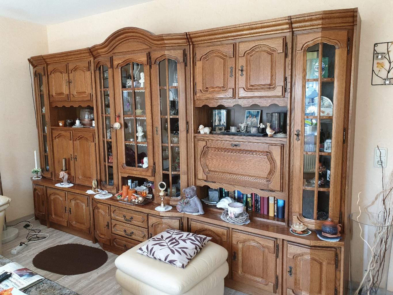 Der perfekte Wohnzimmerschrank für Ihr Zuhause: Eine Entdeckungsreise mit Home24