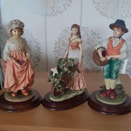 3 ornaments from the leonardo collection. 2 are 1988 the other 1991. Approx 9 inches tall. good condition. price is for all 3. collection only