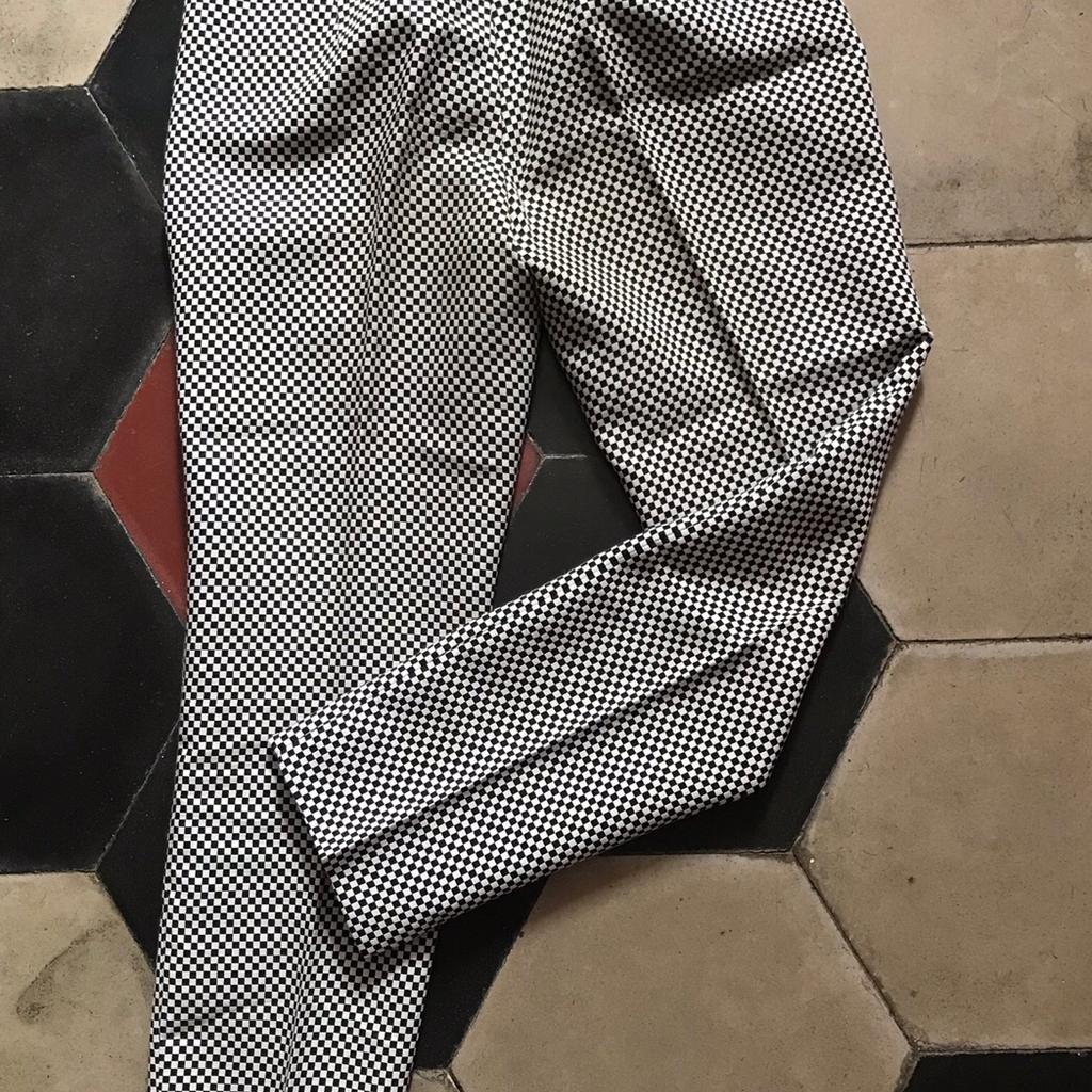 Pantaloni a quadretti on sale zara