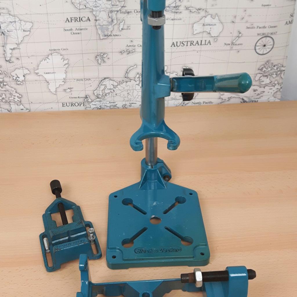 Black Decker pillar drill press stand in EN5 Barnet for 19.00