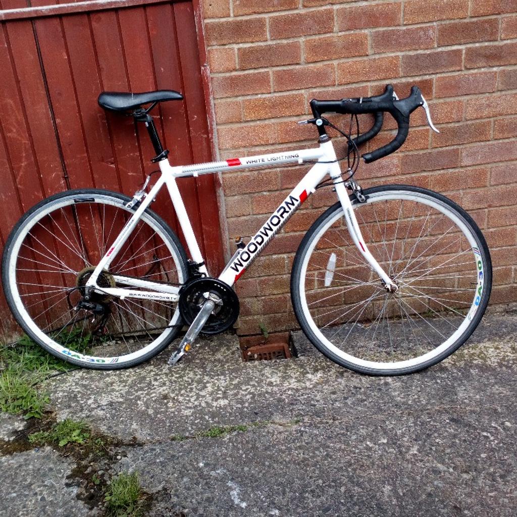 Woodworm white store lightning road bike