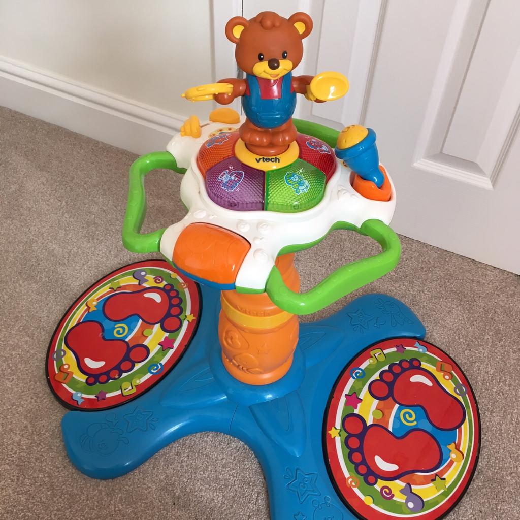 Vtech sit to stand dancing tower in B71 Sandwell für 8,50 £ zum Verkauf ...