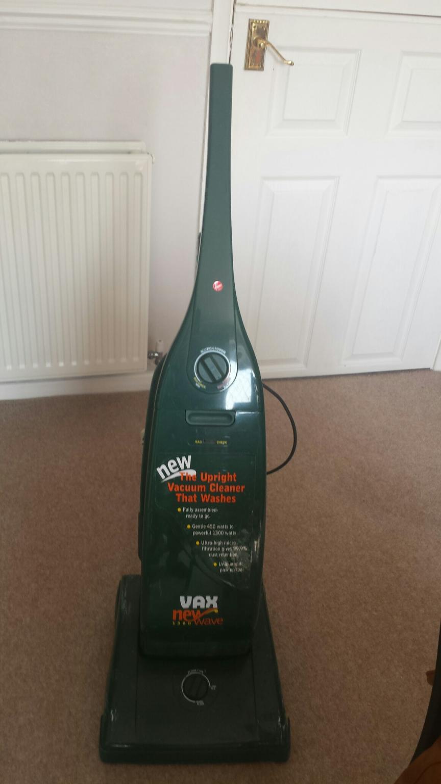 VAX upright 2 in 1 vaccum cleaner/washer in St Albans for £15.00 for