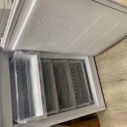 Width (cm): 54.5 
Height (cm): 174.0 
Energy Class: A+ 
Installation type: Free-standing 

Open Space Freezer 
Optimal Humidity 
Low Frost 
Silent Cooling