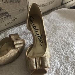 Gold shoes 
Size 7