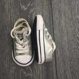 Converse trainers good used condition size 4