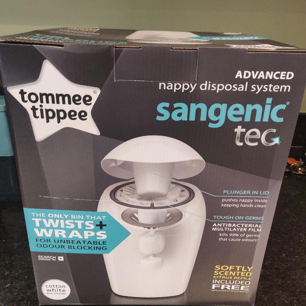 BRAND NEW Tommee Tippee Nappy Bin w/ refill in Dacorum für 10,00 £ zum