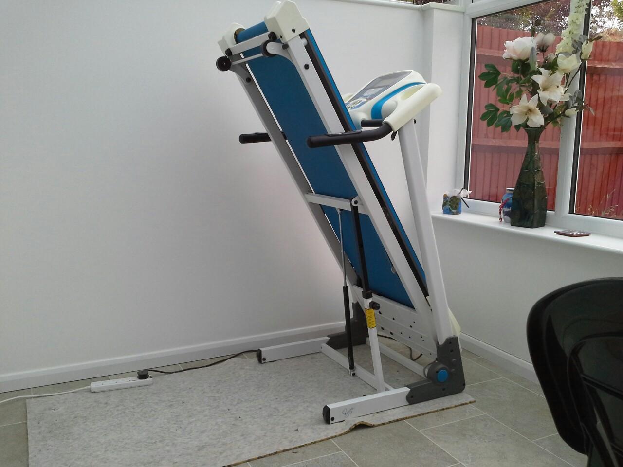 Davina McCall Motorised Foldable Treadmill in MK4 End for 50.00