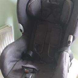 maxi cosi adjustable swivel car seat 
will be ok for approx 9m-4y 9-18 kg 67cm-105cm .
90deg swivelling car seat 
buyer to collect from crayford