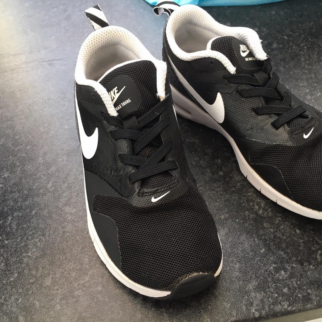 mens nike trainers size 12