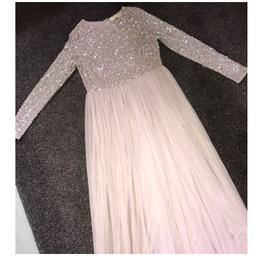 taupe blush dress😍😍😍😍
Size 10-12
only worn once for prom
From ASOS FOR £90
In amazing condition
only yours for £45 with the lowest £40