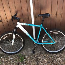 Apollo twilight wines mountain bike
26” wheels
21”speed
Just had a gear service
Good condition
A few small scratches and tiny bits of rust
Good at trails and casual riding
£50 but offers accepted