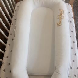Sleepyhead Deluxe in very good condition. It doesn't have any stains or damage. Can be used inside the cot or for day sleeping, from 0 to 8 months. From pet and smoke-free home.