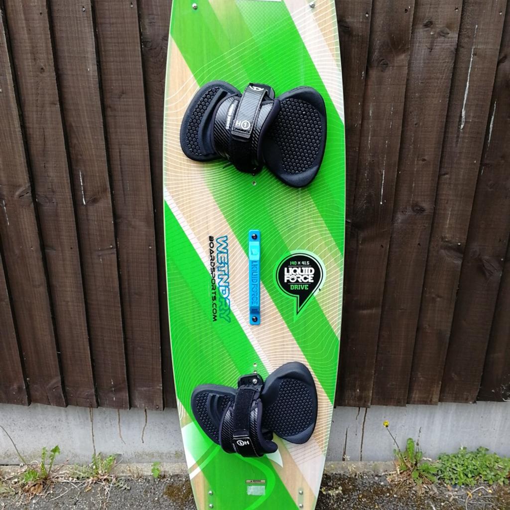 Kiteboard Liquidforce / Straps Cabrinha in London for £175.00 for sale