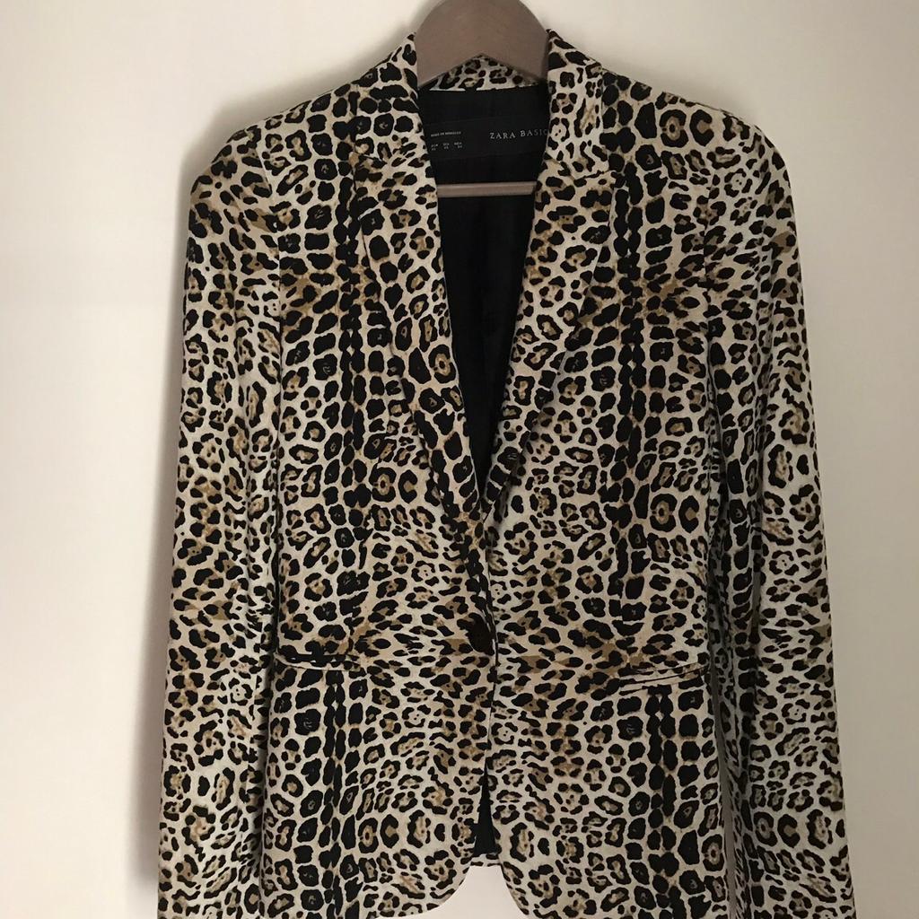 Zara on sale giacca leopardata