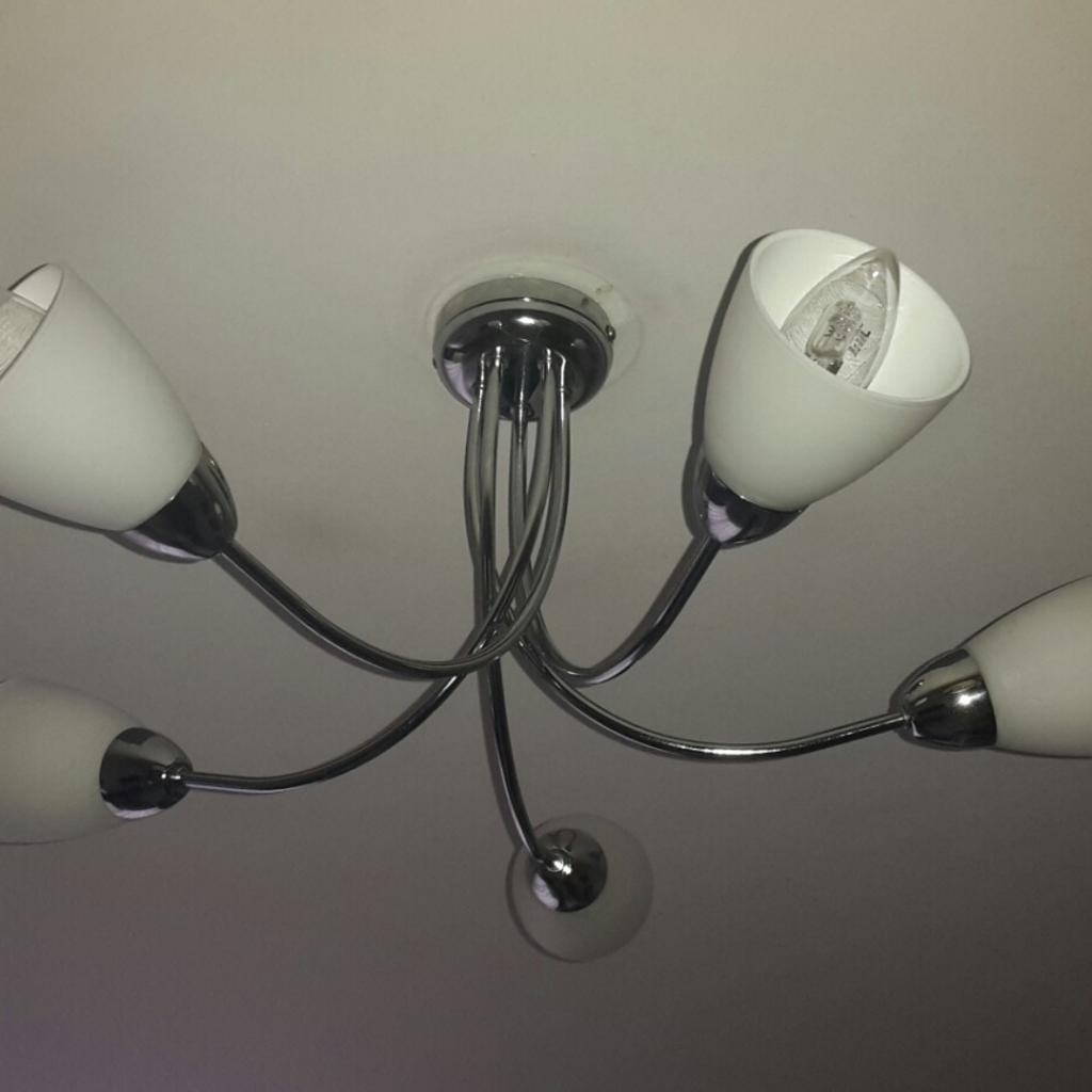 2 × B&Q 5 lights Ceiling lights Chandlers in N1 London für 30,00 £ zum