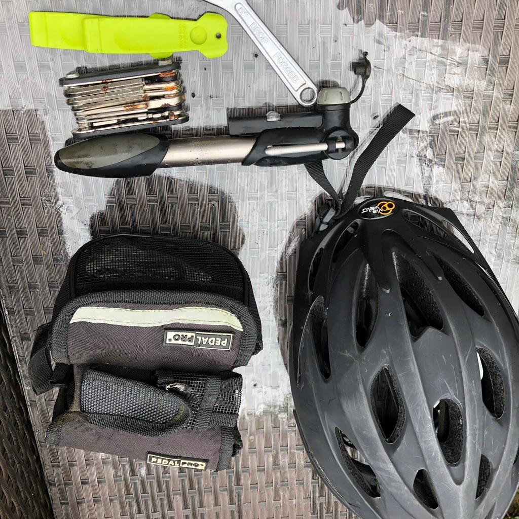 Carrera Crossfire 2 mens hybrid mountain bike in PR6 Chorley for £125.